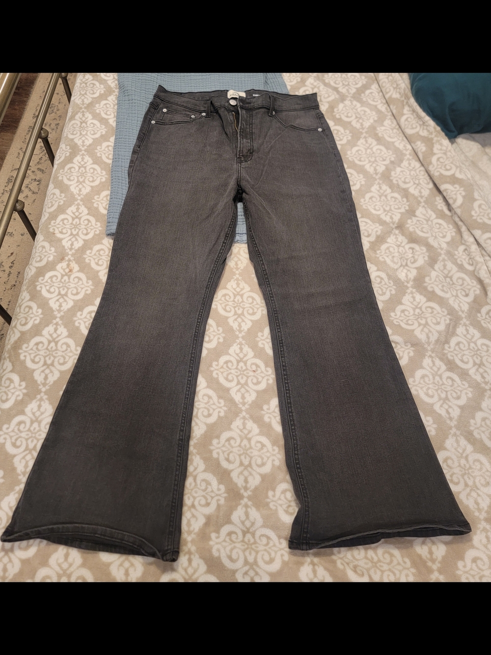Women’s JORDACHE Gray Flared Jeans